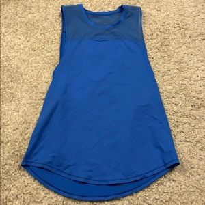 lululemon muscle tank size 4